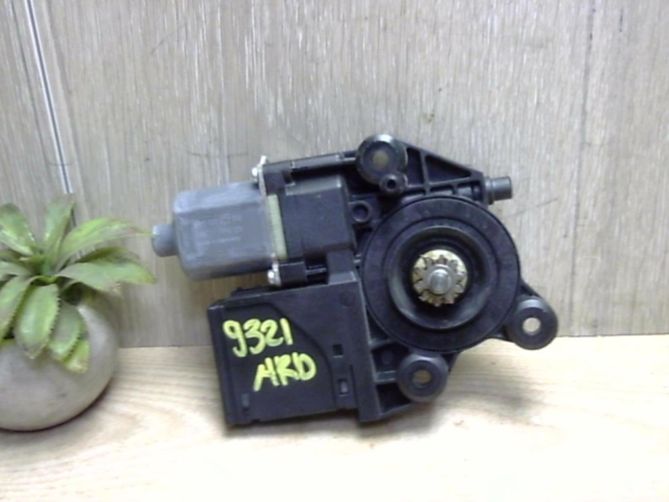 Moteur leve vitre arriere droit
