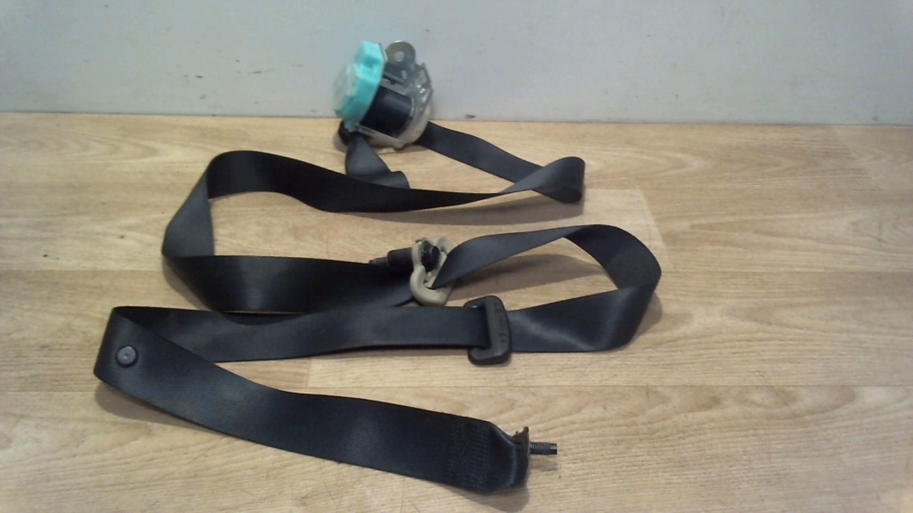 Ceinture arriere droit