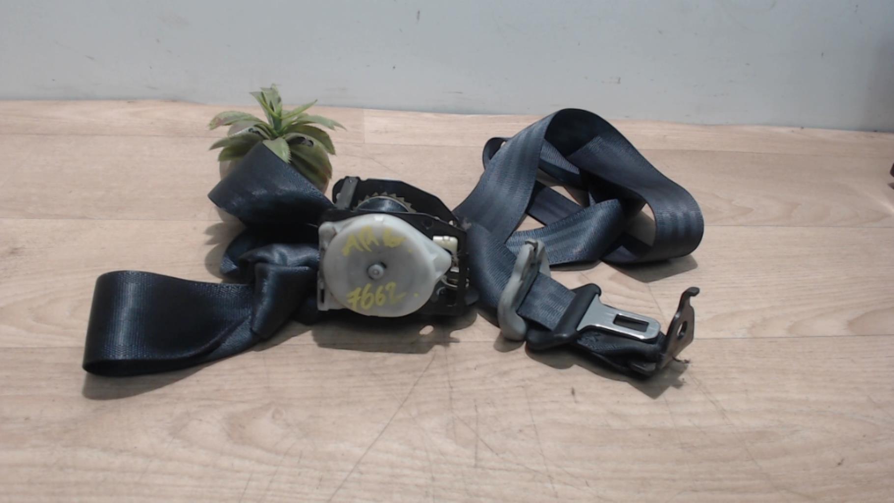Ceinture arriere gauche