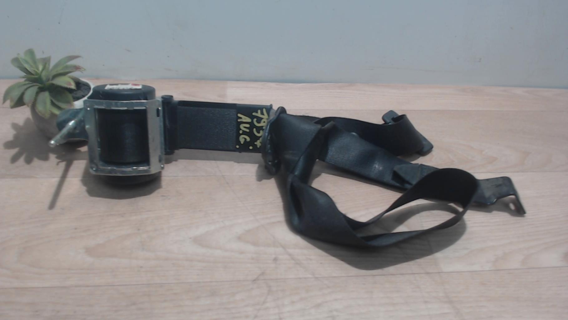 Ceinture avant gauche