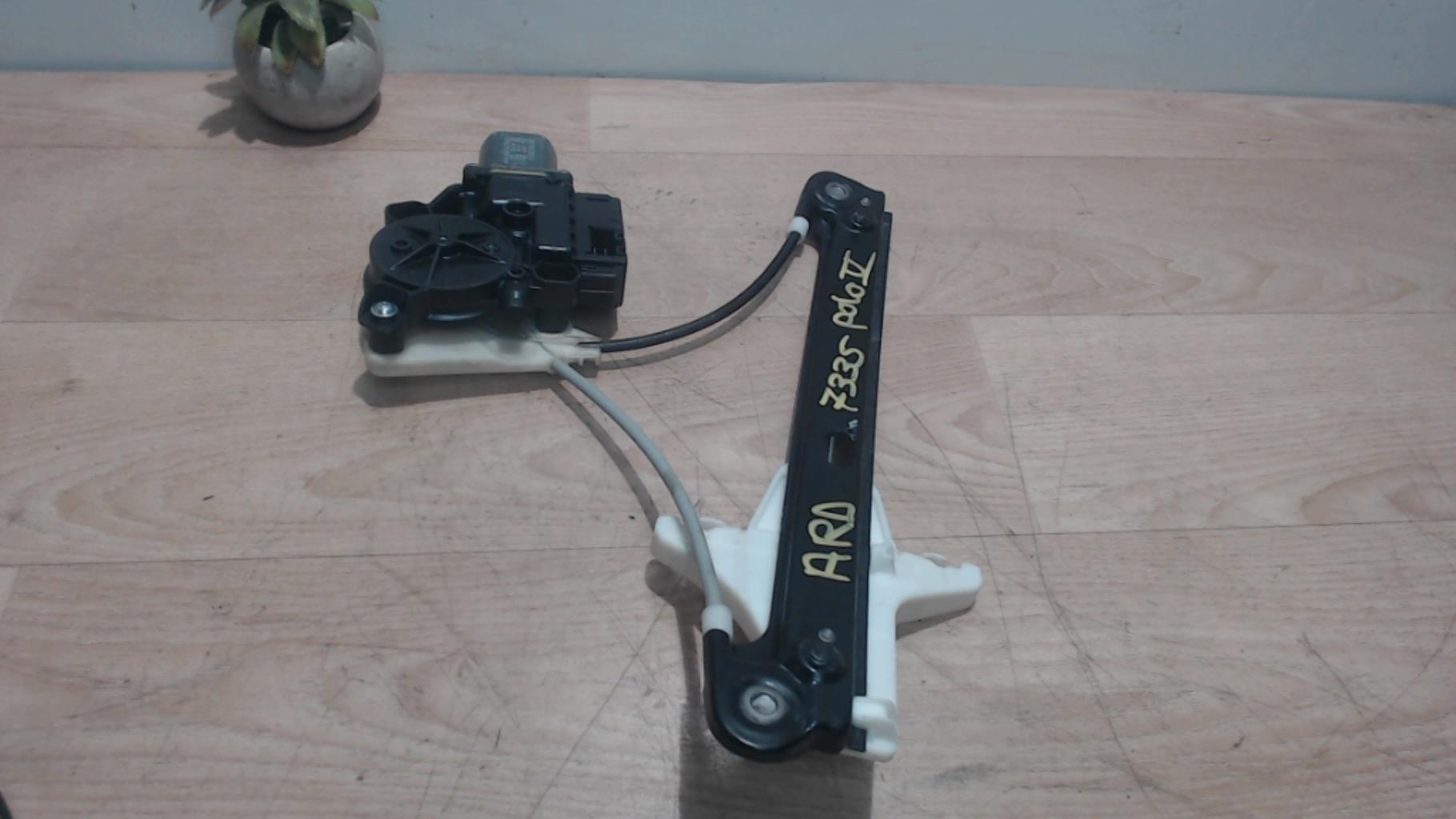 Leve vitre electrique arriere droit