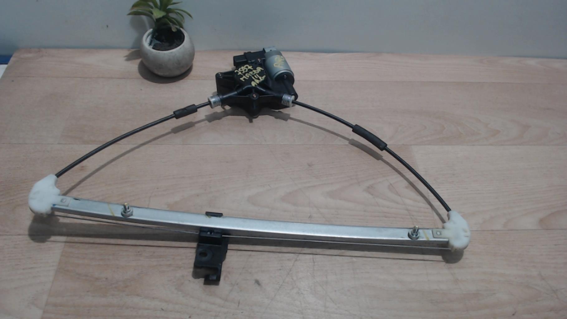 Leve vitre electrique arriere gauche