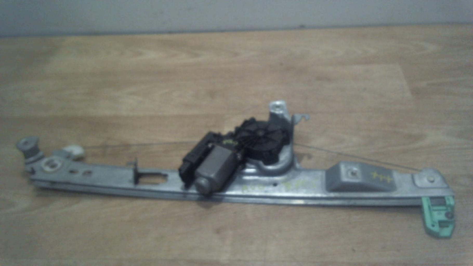 Leve vitre electrique avant droit