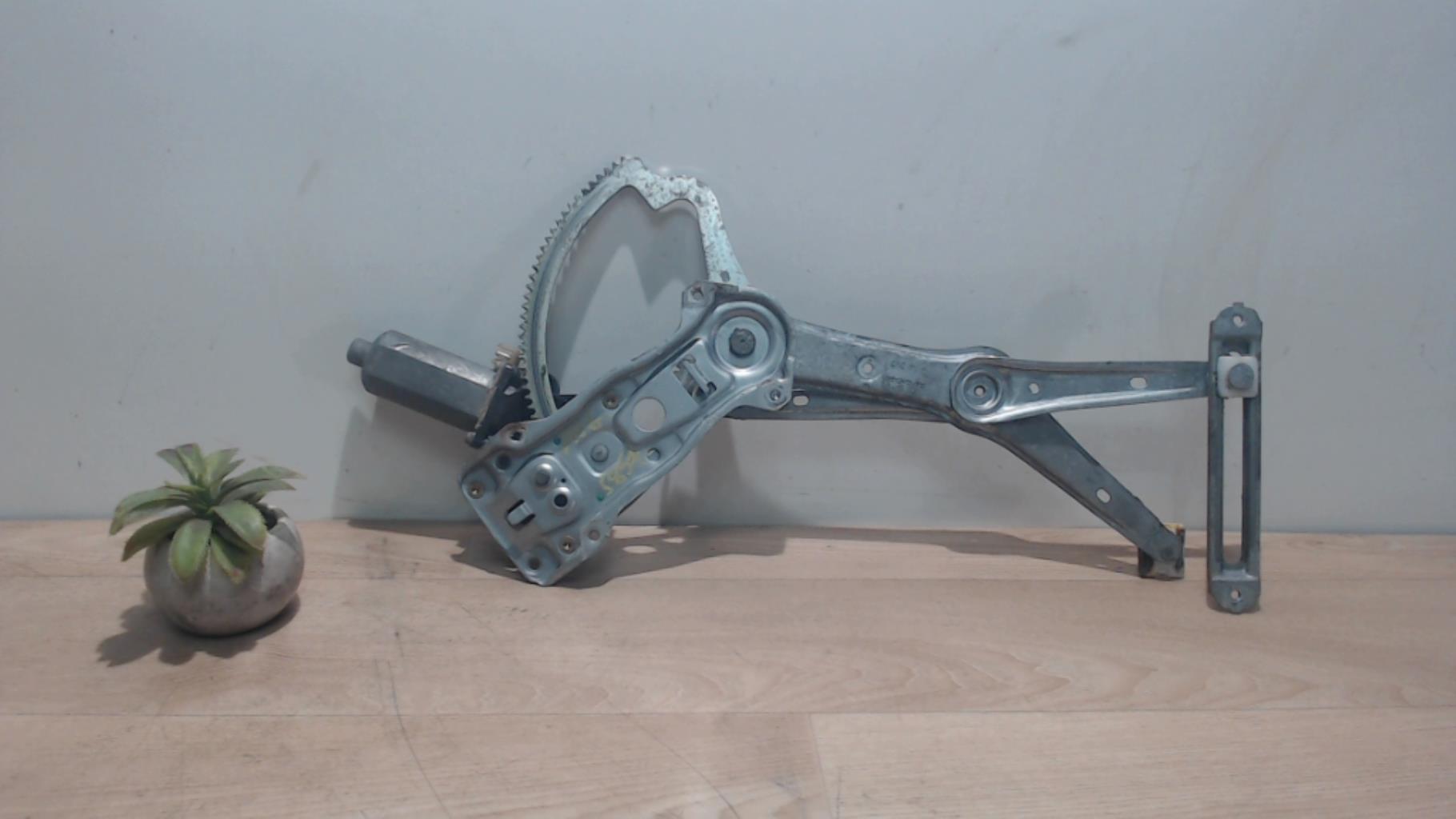 Leve vitre electrique avant gauche