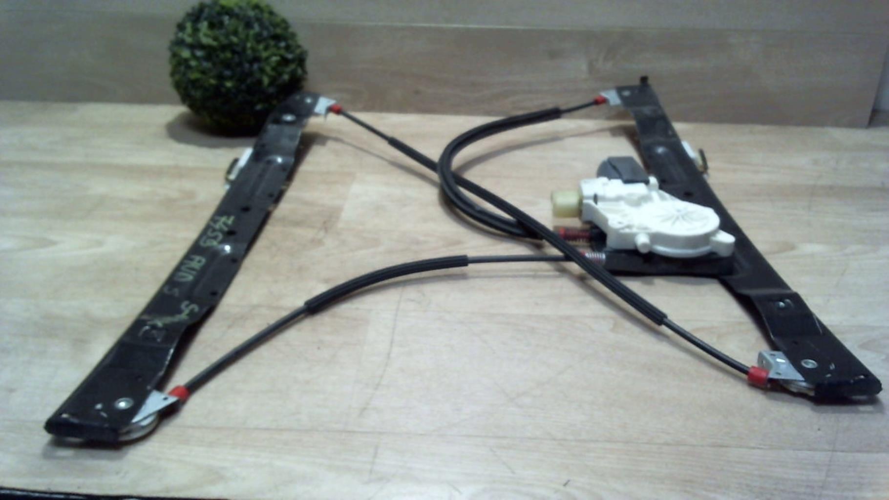 Leve vitre electrique avant droit