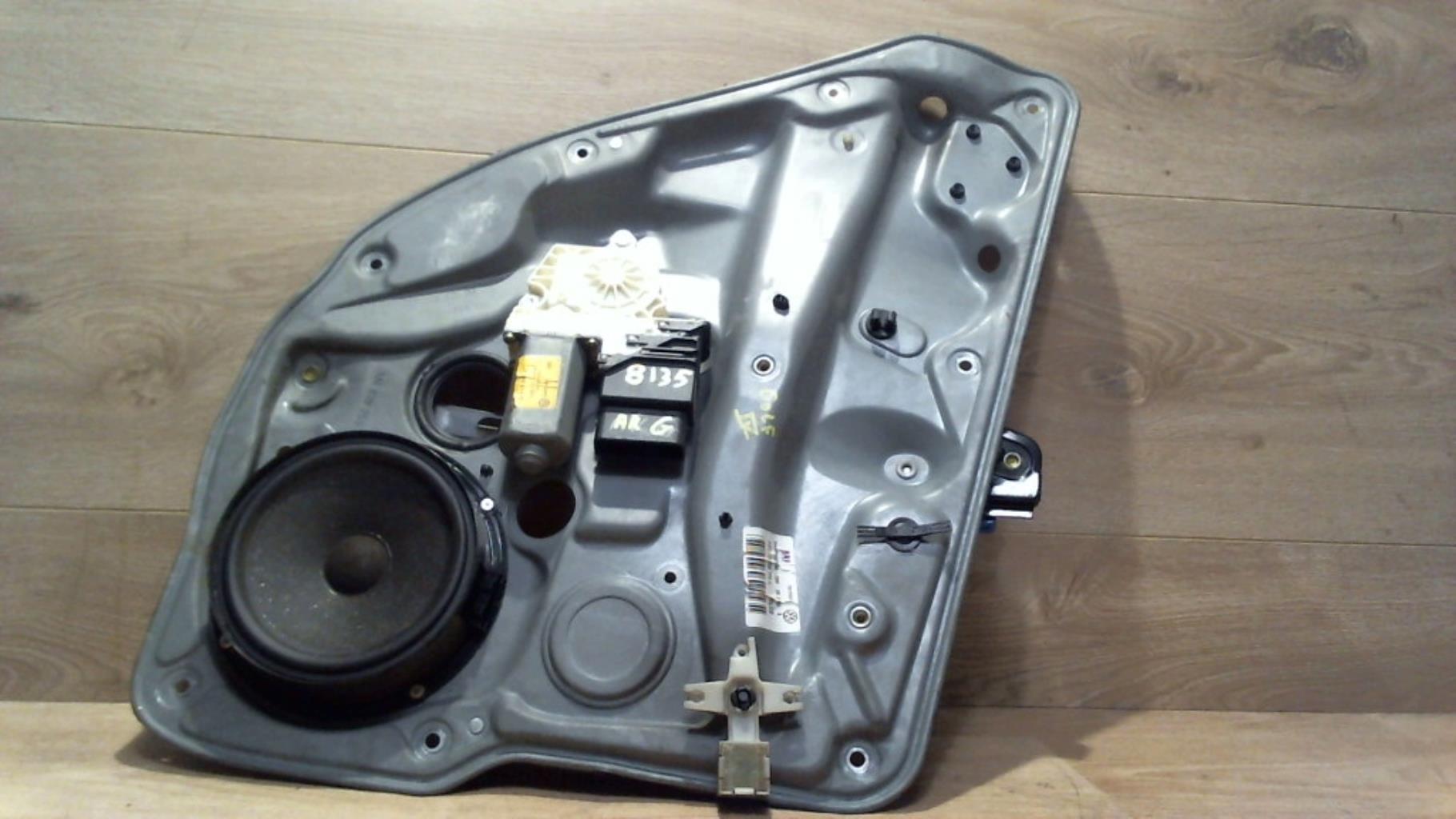 Leve vitre electrique arriere gauche