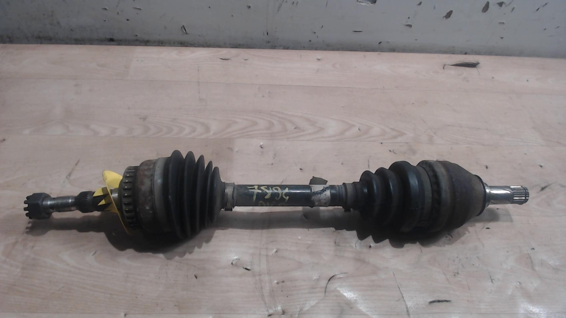 Cardan gauche (transmission)