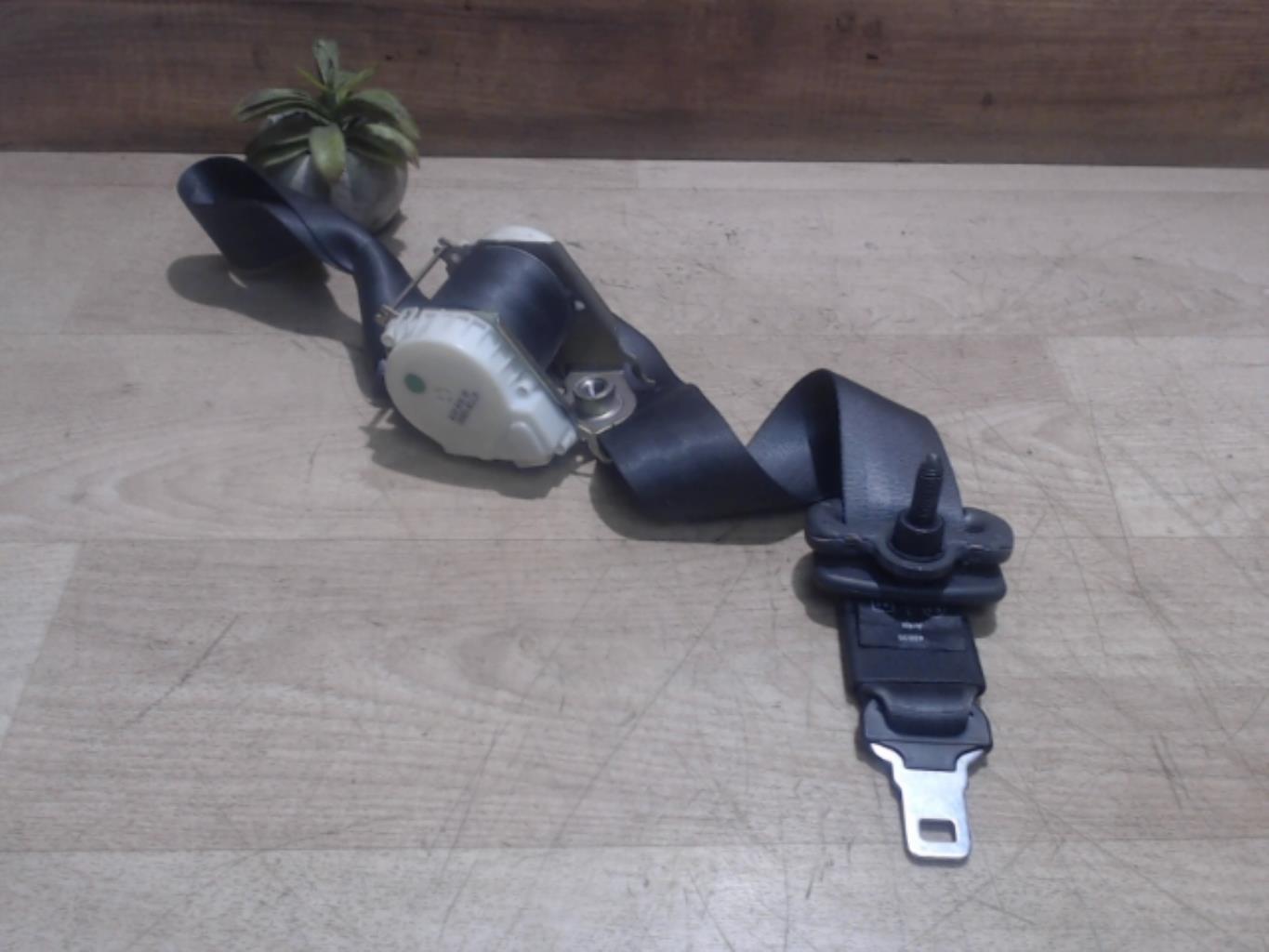 Ceinture arriere centrale