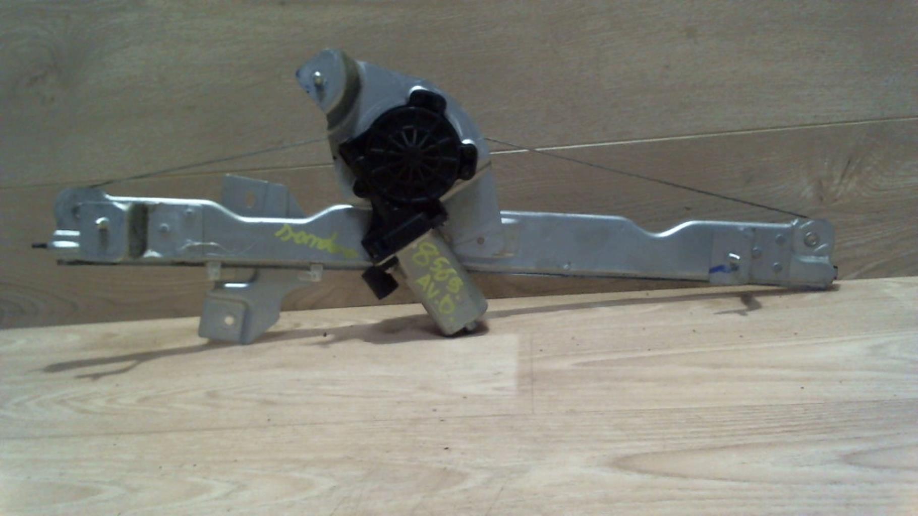 Leve vitre electrique avant droit