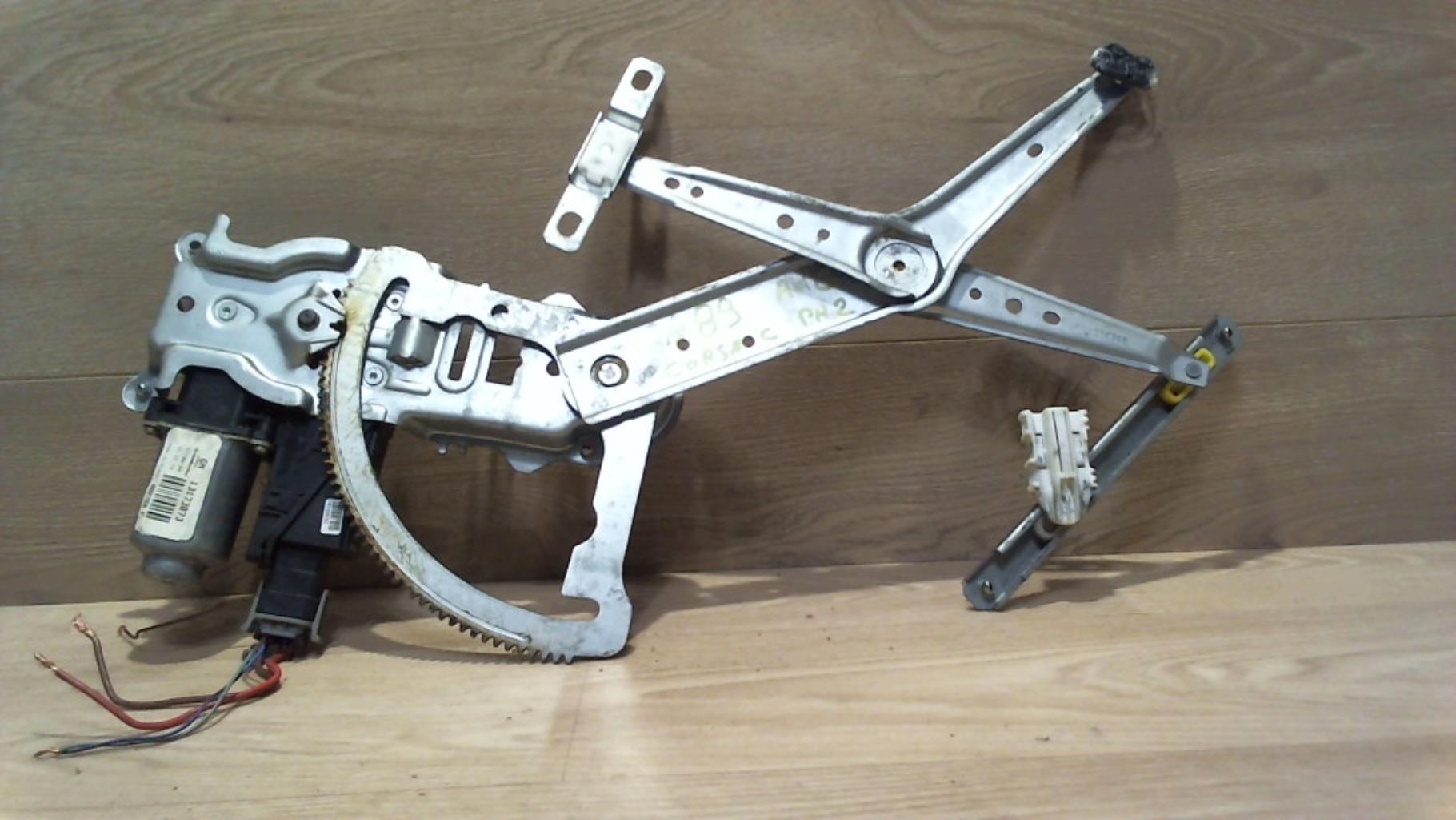 Leve vitre electrique avant gauche