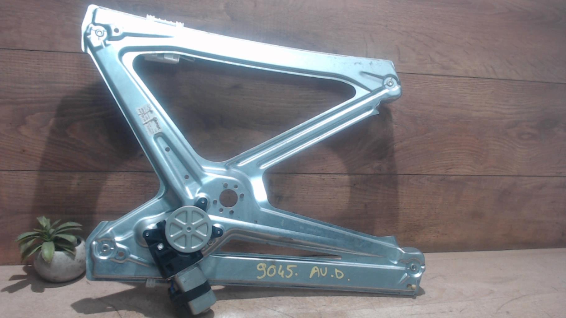 Leve vitre electrique avant droit