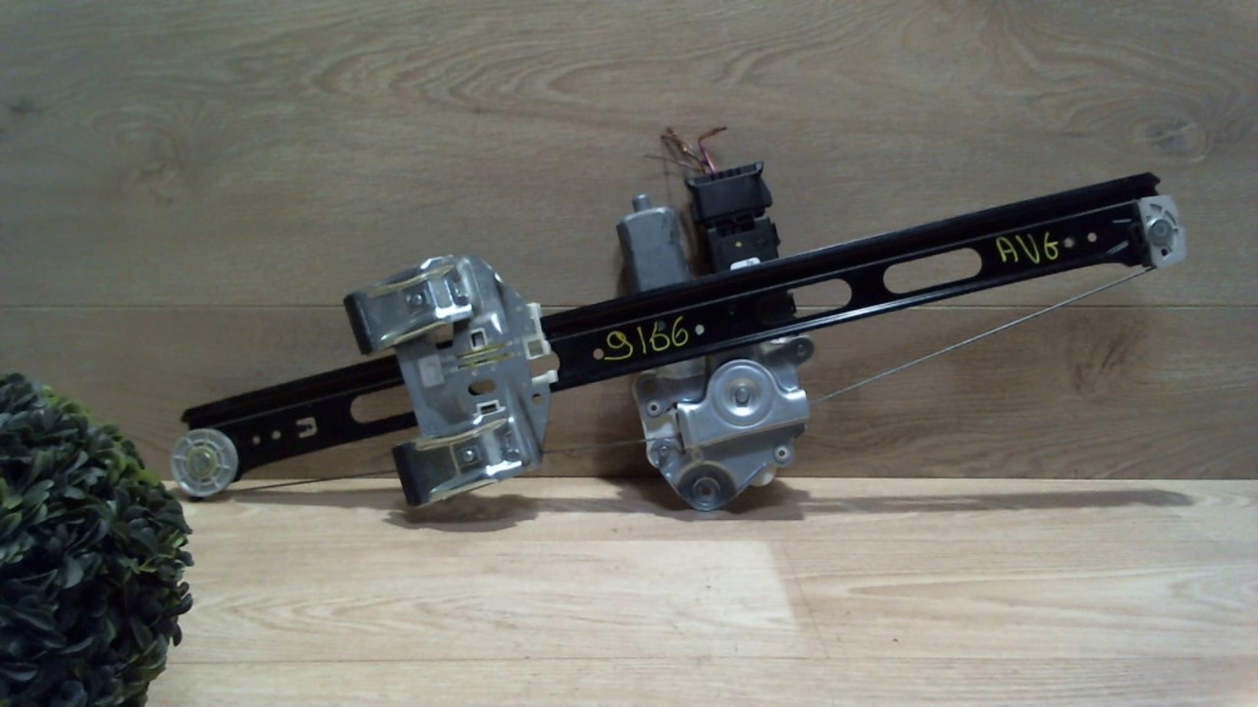 Leve vitre electrique avant gauche