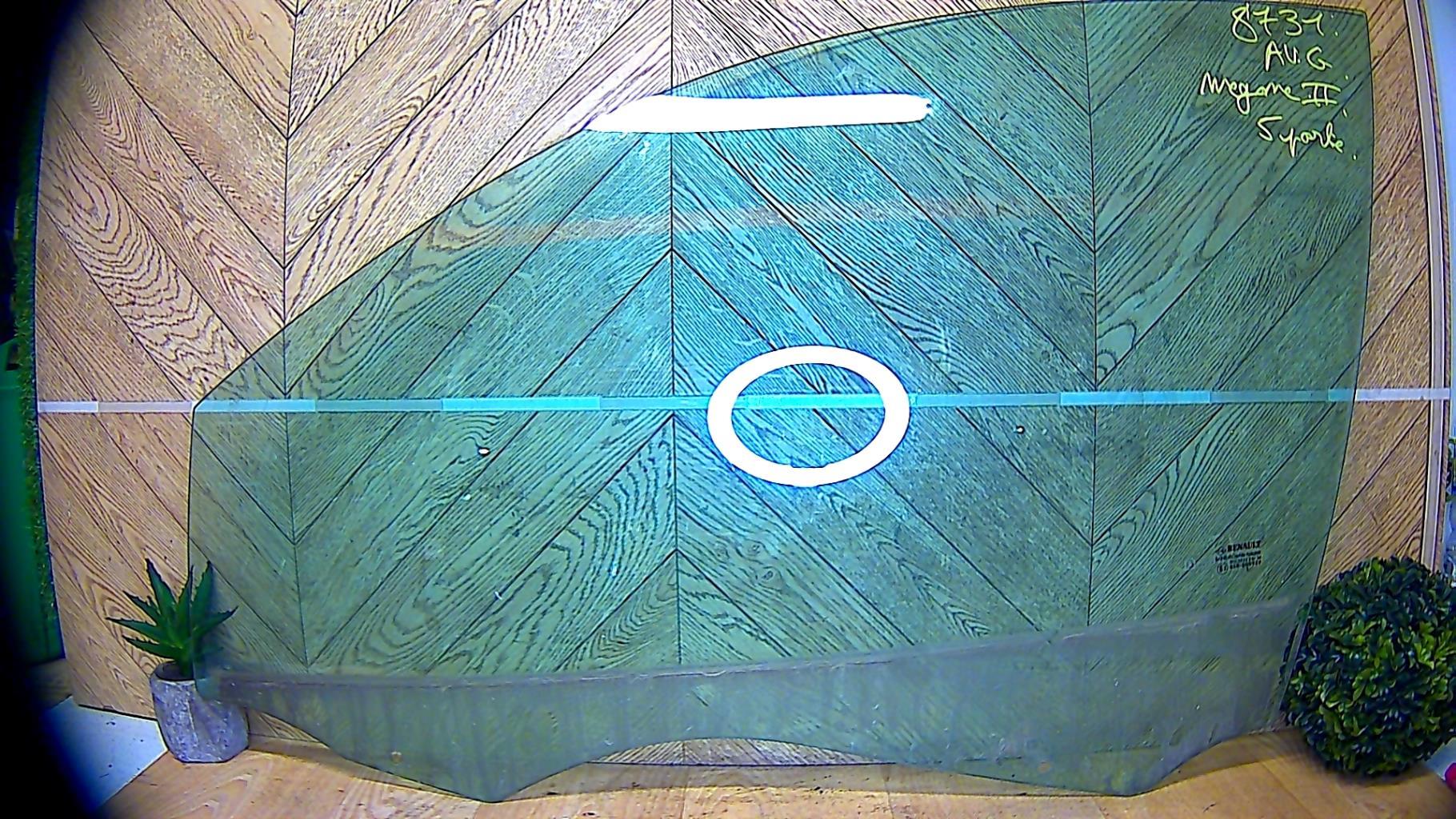 Vitre avant gauche