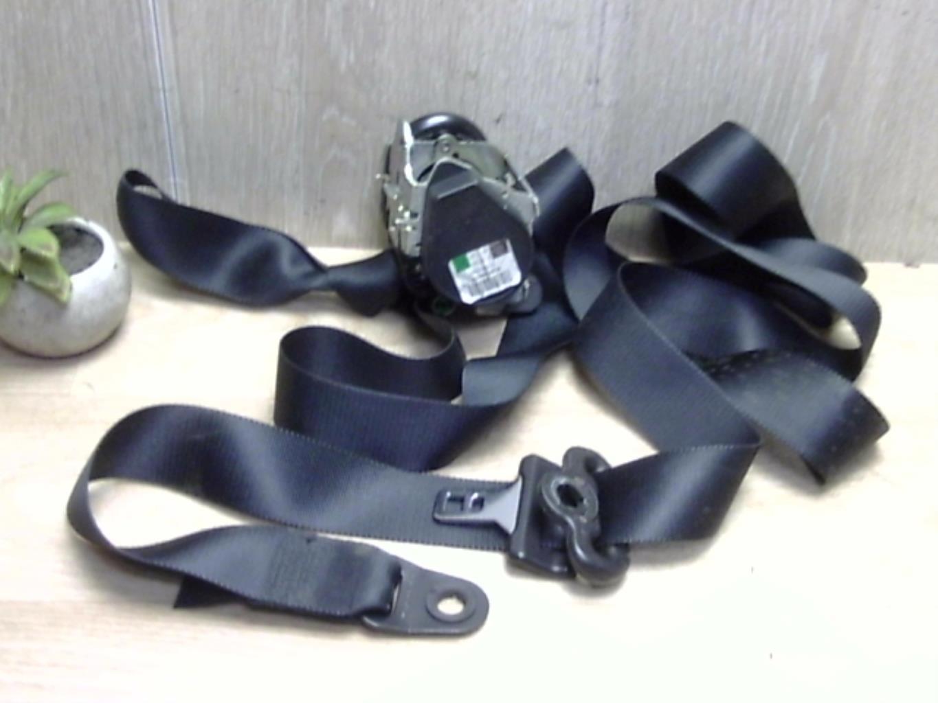 Ceinture avant droit