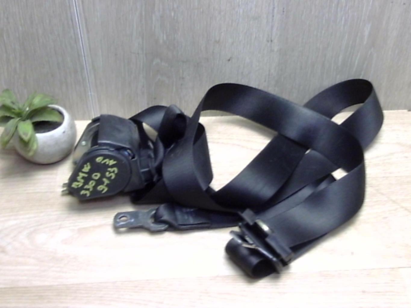 Ceinture avant droit