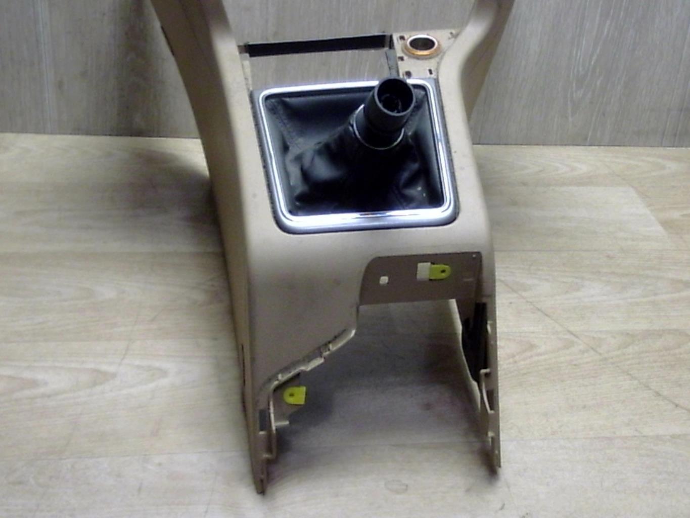 Console central (interieur plastique)