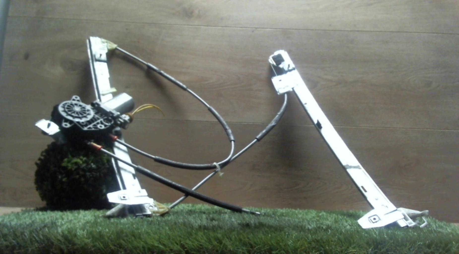 Leve vitre electrique avant gauche