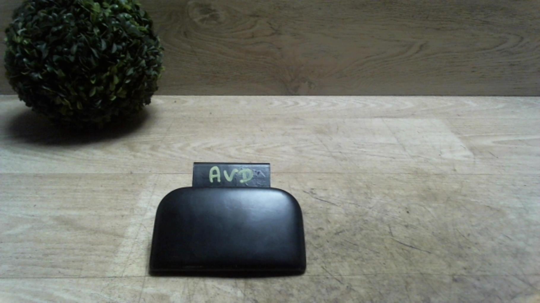 Poignee porte avant droit