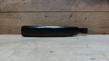 Poignee porte avant droit