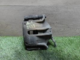 Etrier avant gauche (freinage)