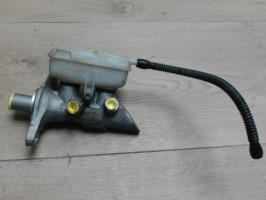 Maitre cylindre (freinage)