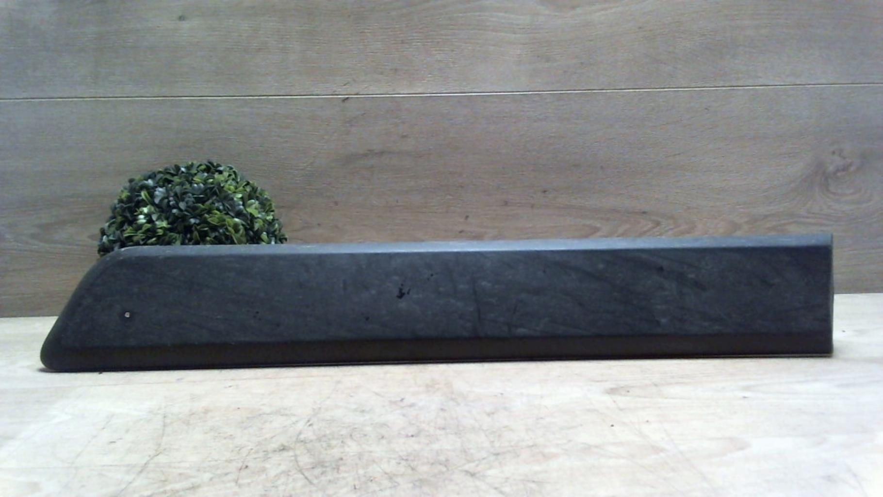 Baguette de porte avant gauche