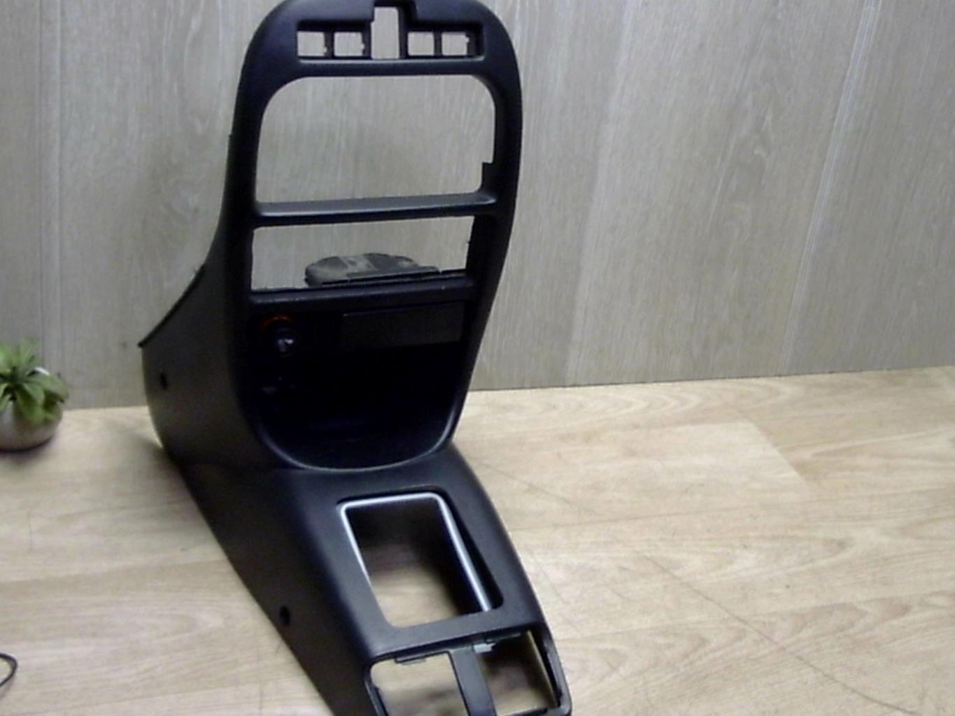 Console central (interieur plastique)