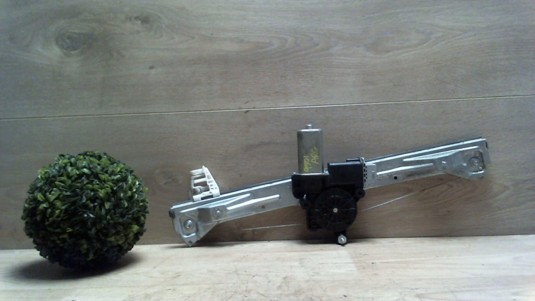 Leve vitre electrique arriere gauche