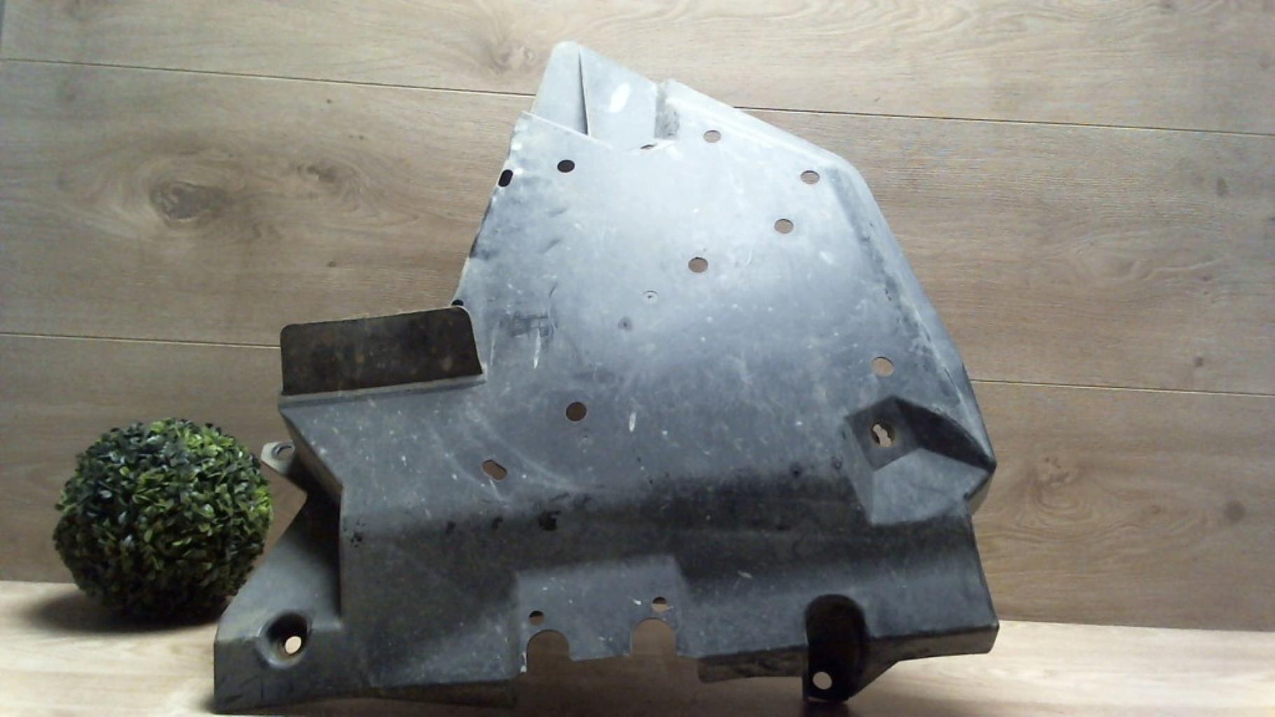Cache sous moteur
