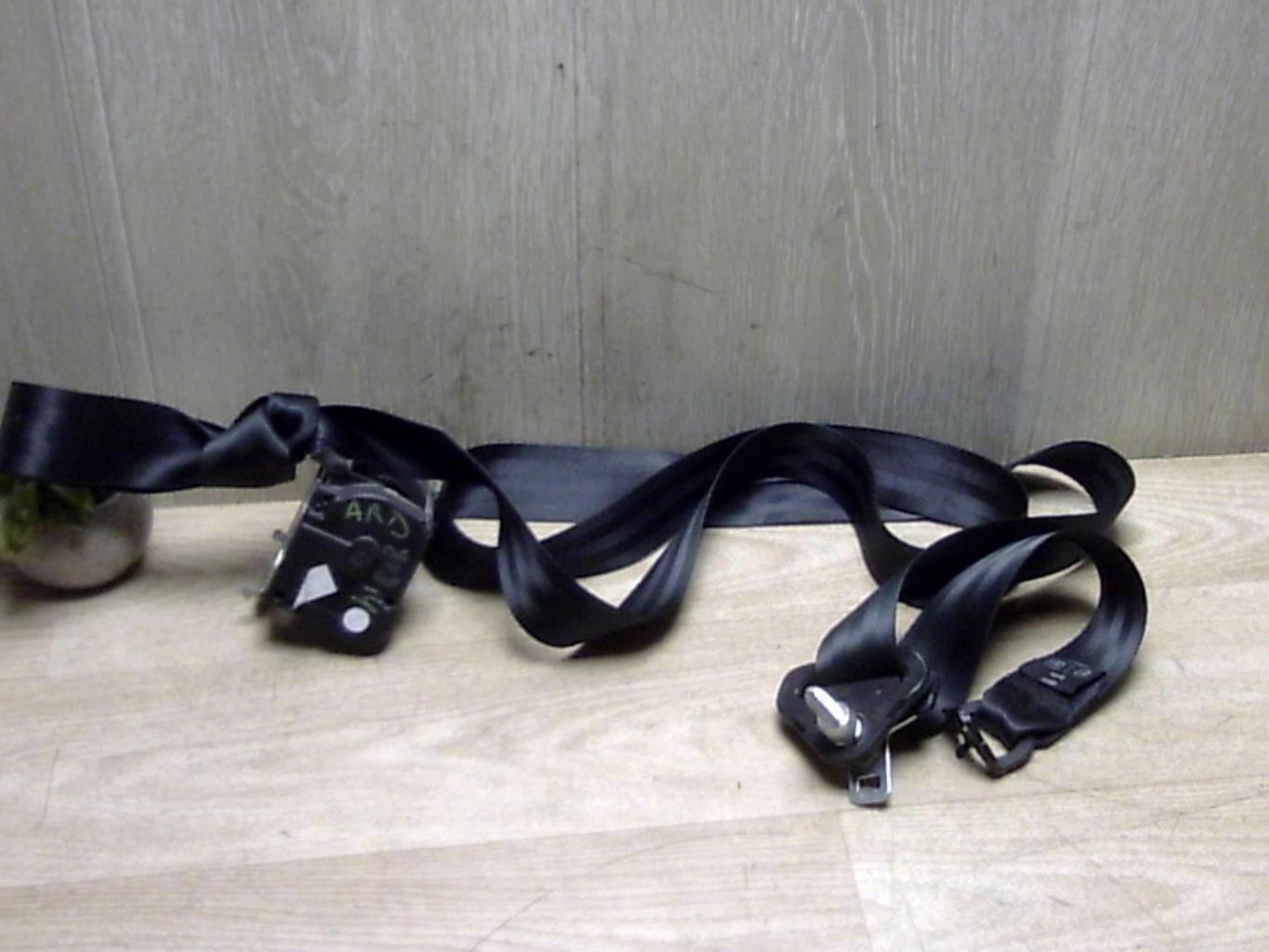 Ceinture arriere droit