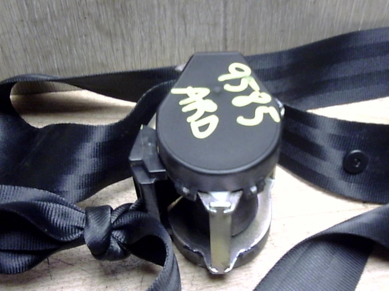 Ceinture arriere droit