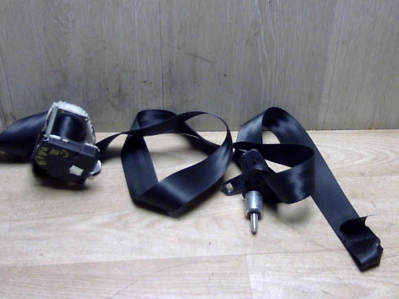 Ceinture avant droit