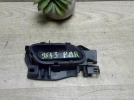 Poignee porte avant droit