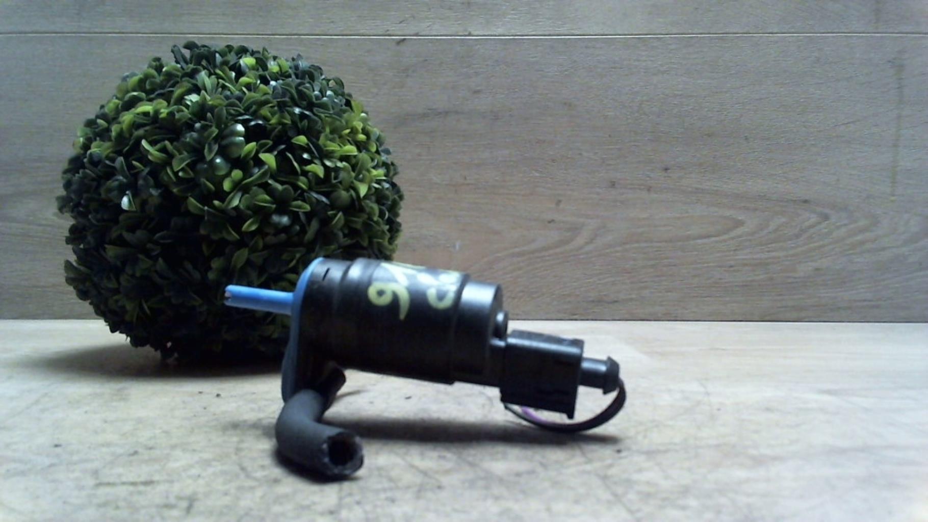 Pompe lave glace avant