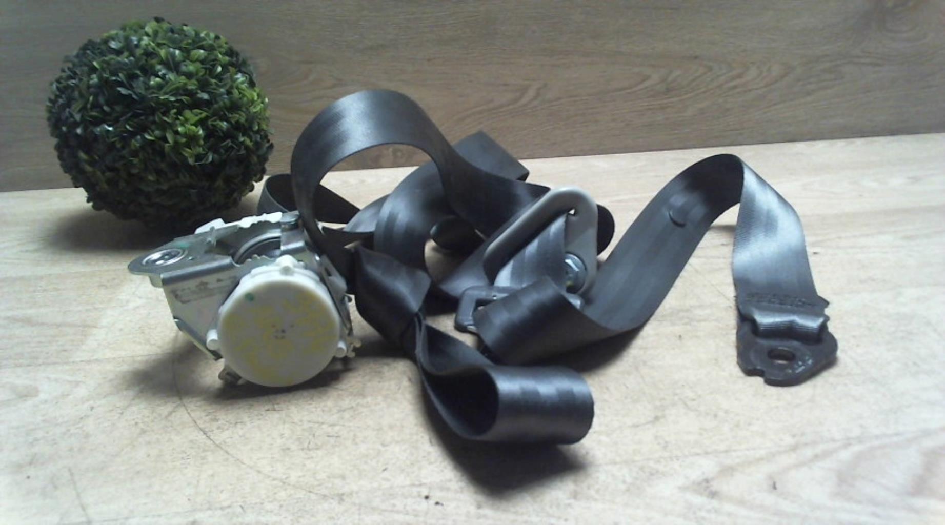 Ceinture arriere gauche