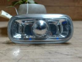 Optique avant secondaire droit (feux)(clignotant)
