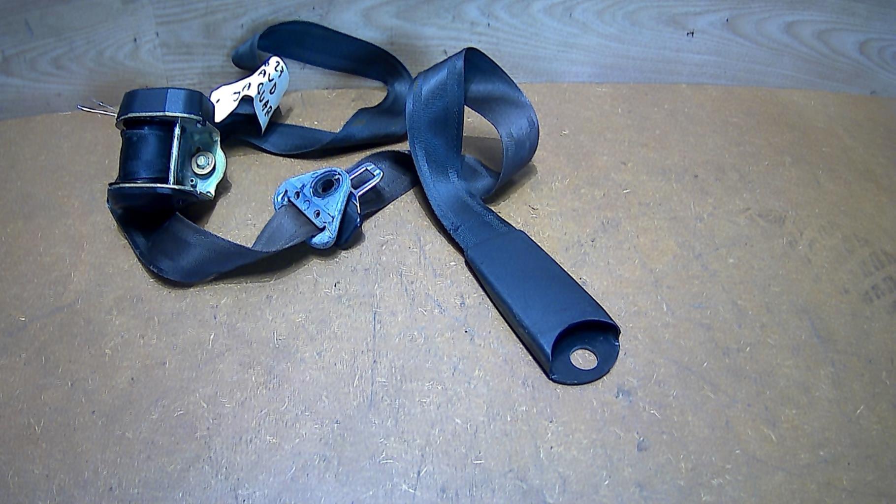Ceinture avant droit