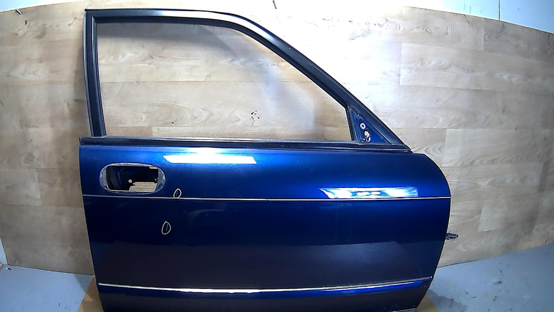 Porte avant droit