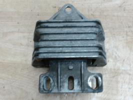 Support moteur gauche