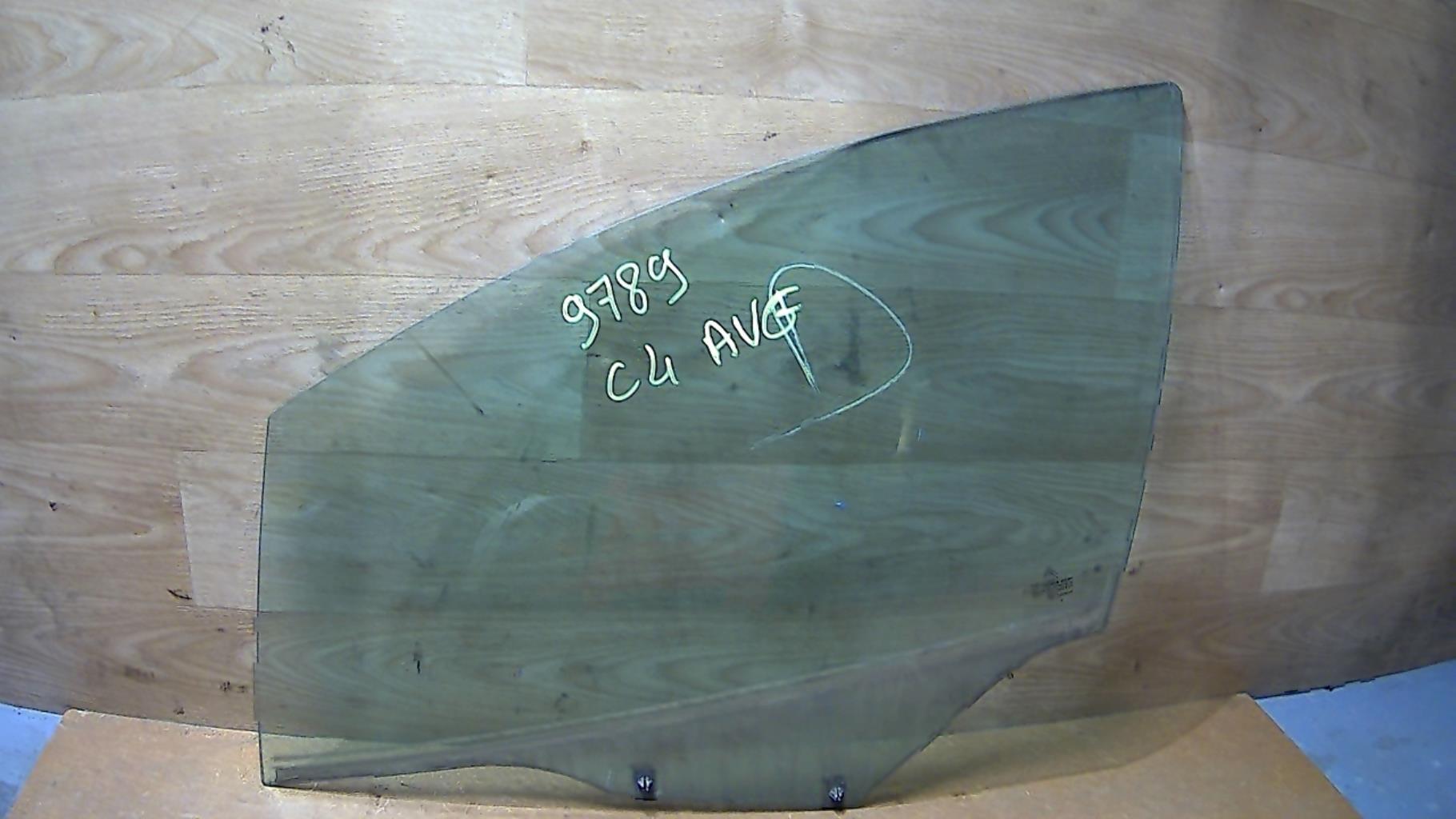Vitre avant gauche