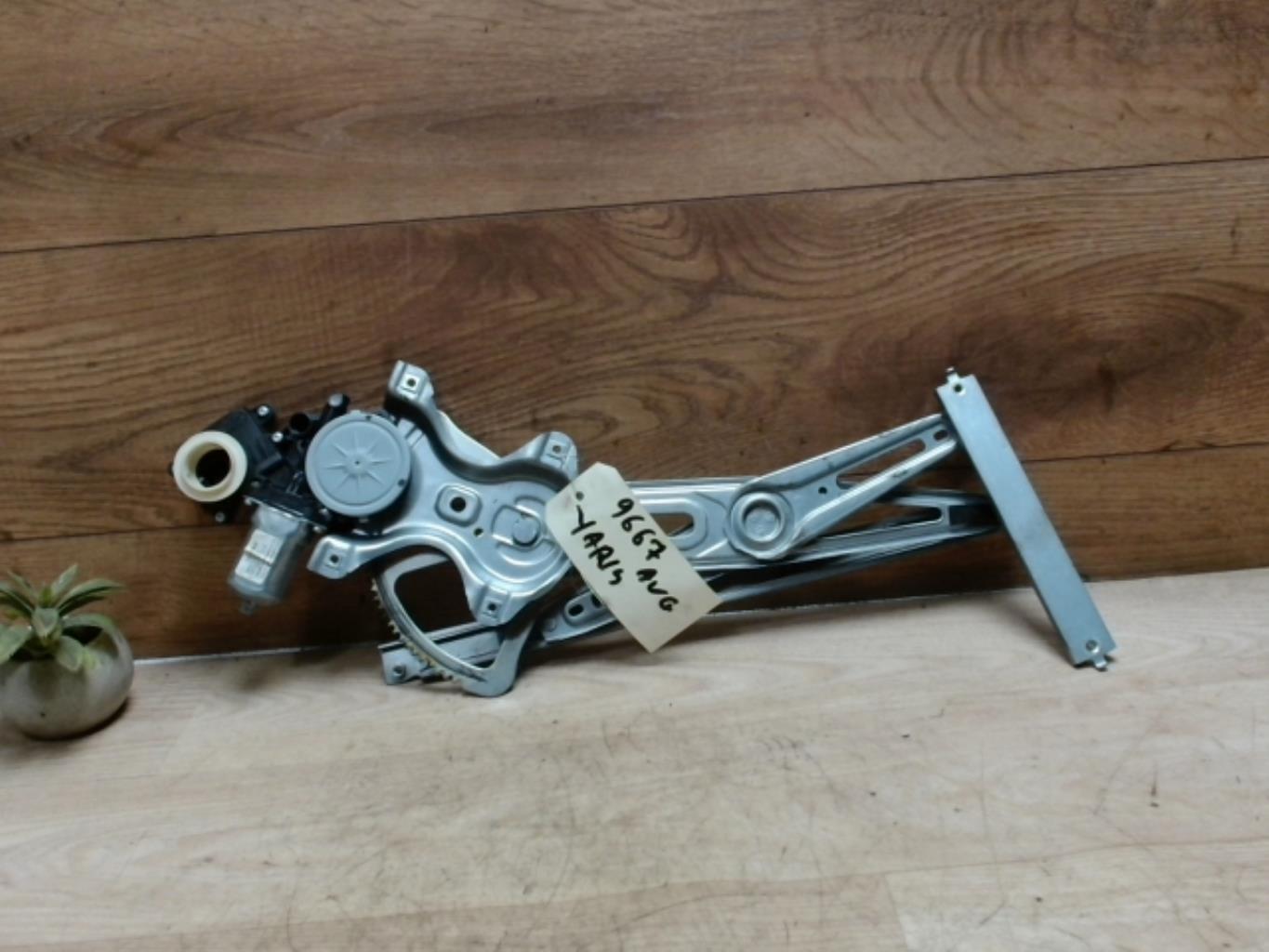 Leve vitre electrique avant gauche