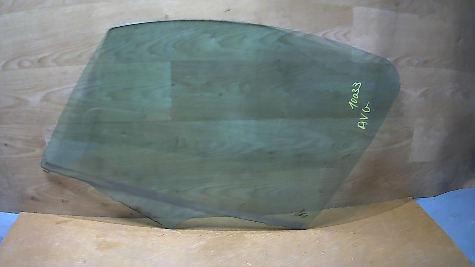 Vitre avant gauche