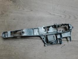 Support poignee porte avant droite