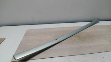 Baguette de porte avant gauche