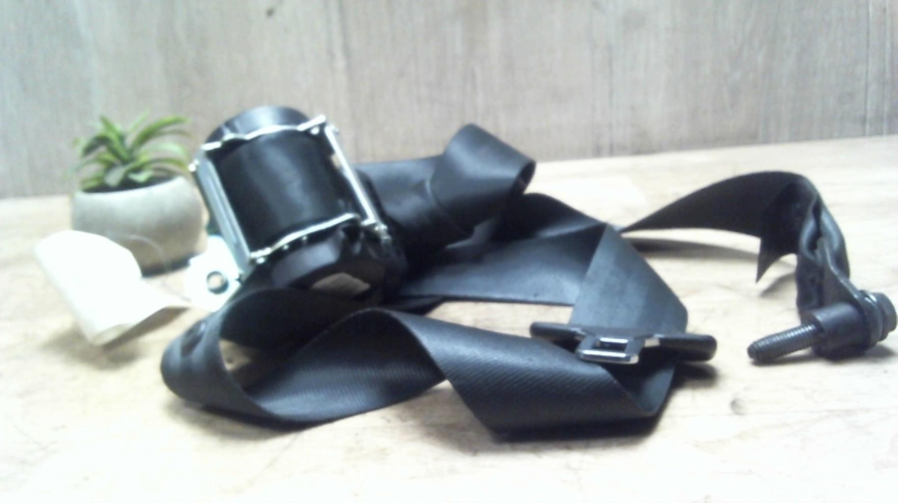 Ceinture avant droit