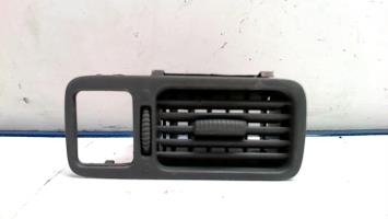 Aerateur tableau de bord avant gauche