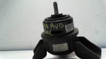 Support moteur droit