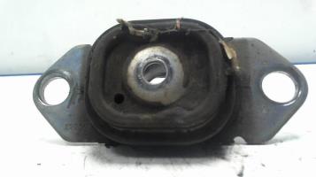 Support moteur gauche