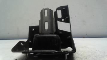 Support moteur gauche