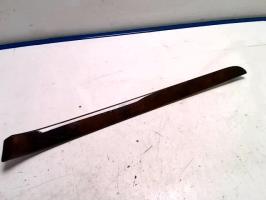 Baguette de porte avant gauche